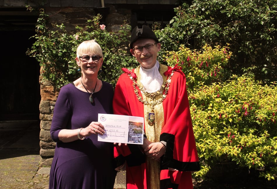 Mayor's charity dance raises more than £1,800 for Totnes charities