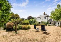 Charming and Exceptionally Versatile 1840s Cottage for sale